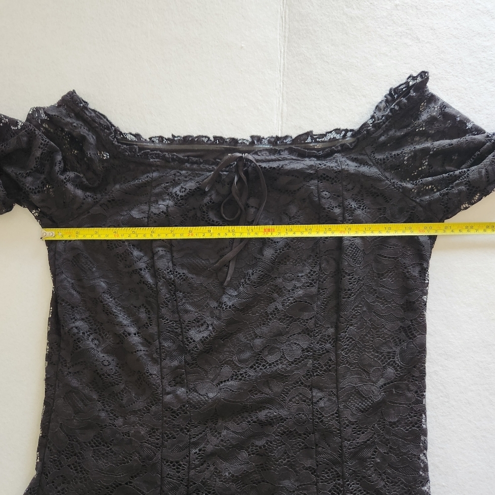 Torrid Black Lace Off-Shoulder Blouse Fully Lined Size 2 Or 2X - Picture 7 of 10